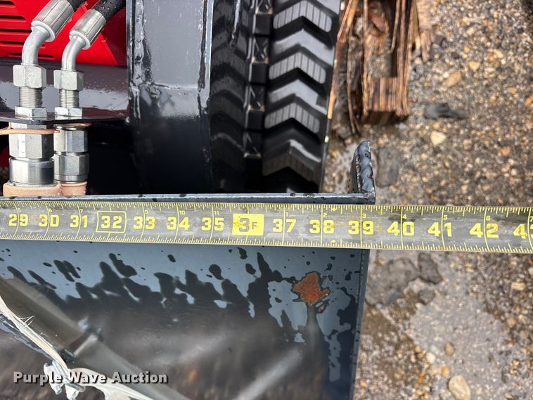 image for item ET0192 2024 Erie SCL850 compact utility loader