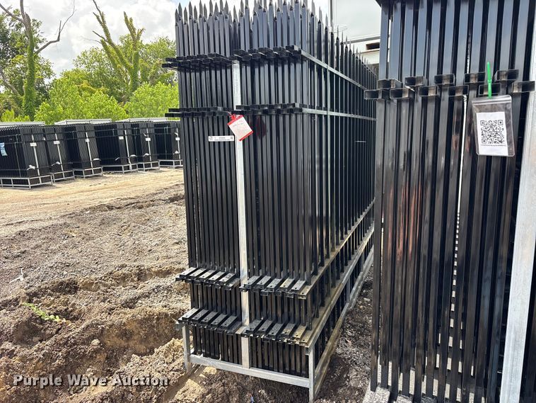 (22) Valley Pioneer F10 fence panels