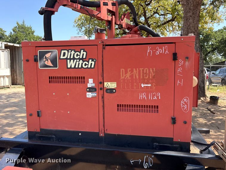 image for item ET0332 2016 Ditch Witch FX30 vacuum excavator