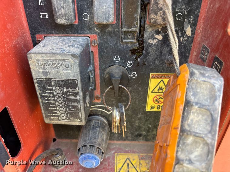 image for item ET0332 2016 Ditch Witch FX30 vacuum excavator