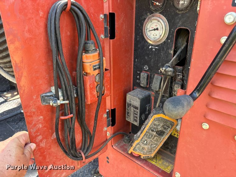 image for item ET0332 2016 Ditch Witch FX30 vacuum excavator