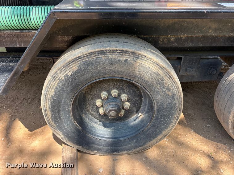 image for item ET0332 2016 Ditch Witch FX30 vacuum excavator