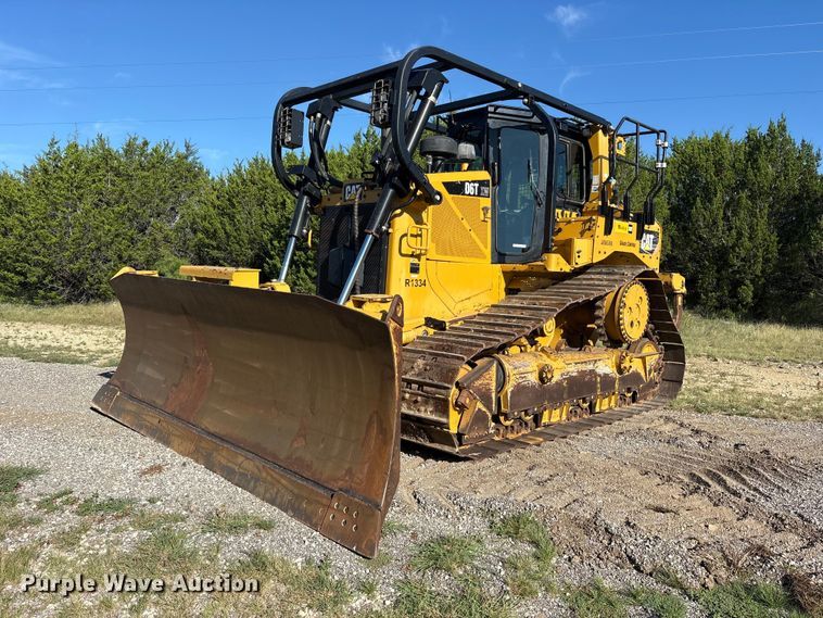 image for item ET0337 2019 Caterpillar D6T XW dozer