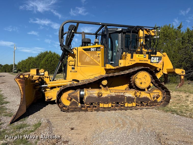 image for item ET0337 2019 Caterpillar D6T XW dozer