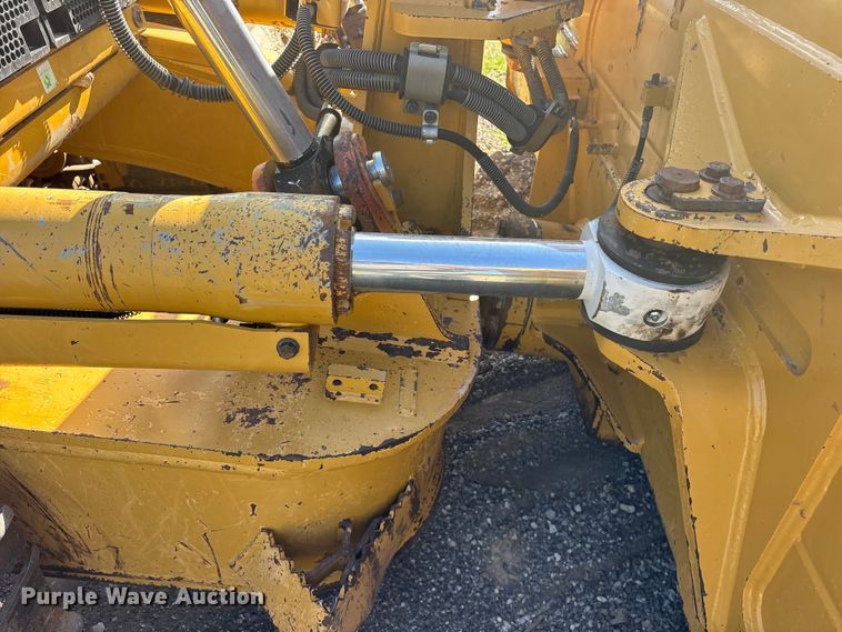 image for item ET0337 2019 Caterpillar D6T XW dozer