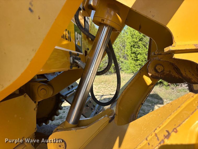 image for item ET0337 2019 Caterpillar D6T XW dozer