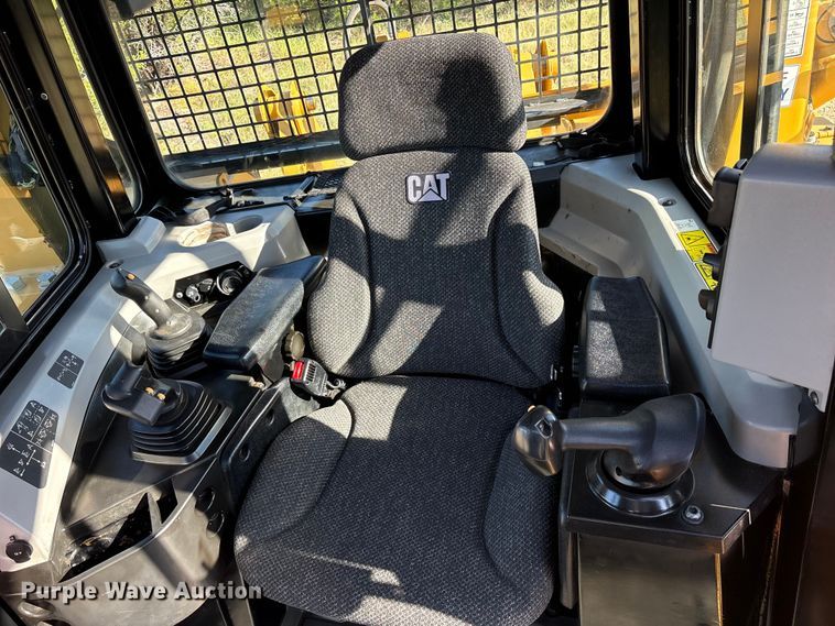 image for item ET0337 2019 Caterpillar D6T XW dozer