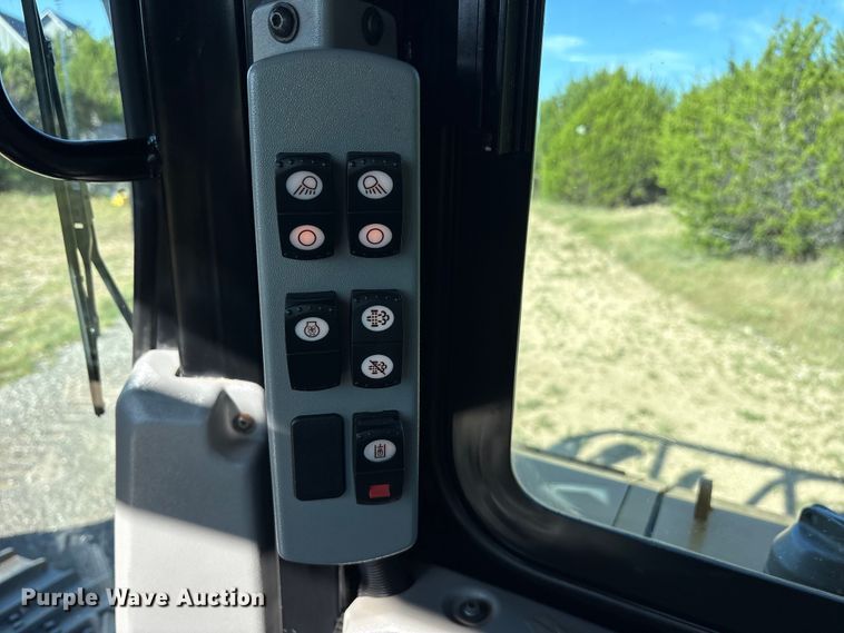 image for item ET0337 2019 Caterpillar D6T XW dozer