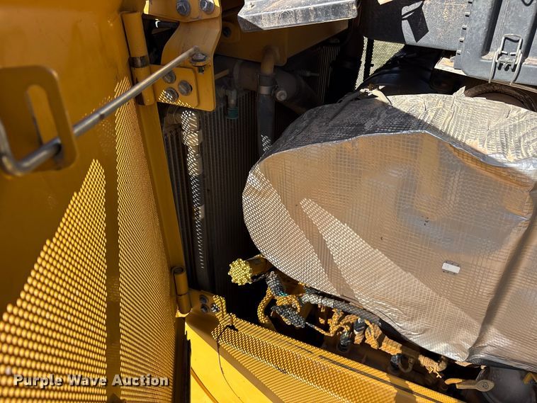image for item ET0337 2019 Caterpillar D6T XW dozer