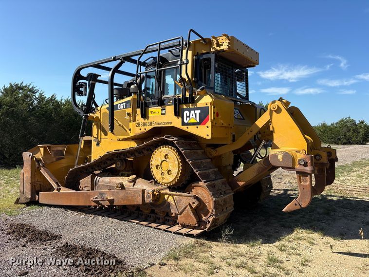 image for item ET0338 2019 Caterpillar D6T XL dozer