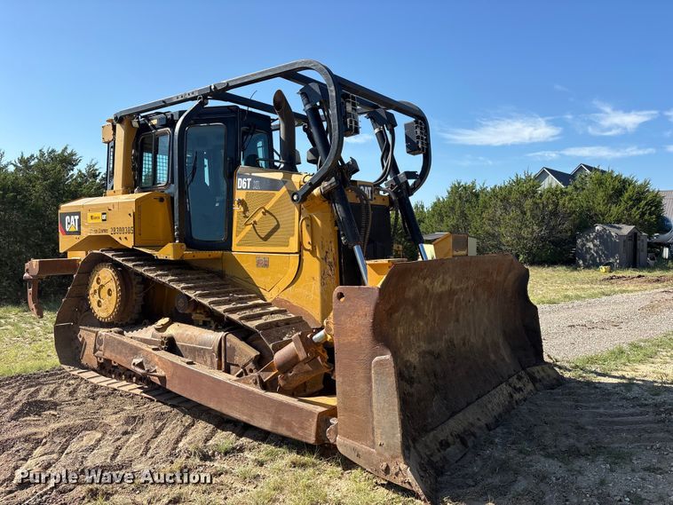 image for item ET0338 2019 Caterpillar D6T XL dozer