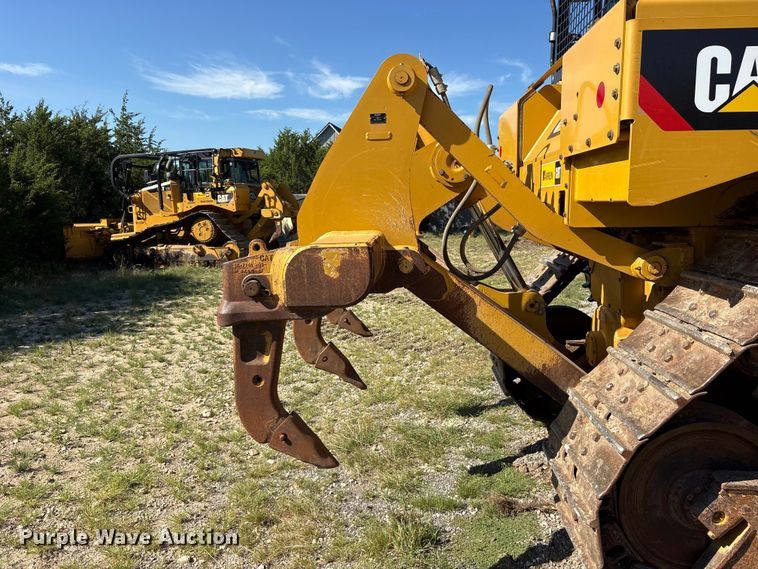 image for item ET0338 2019 Caterpillar D6T XL dozer
