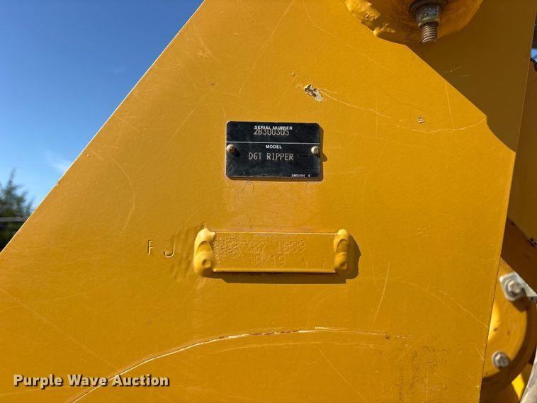 image for item ET0338 2019 Caterpillar D6T XL dozer