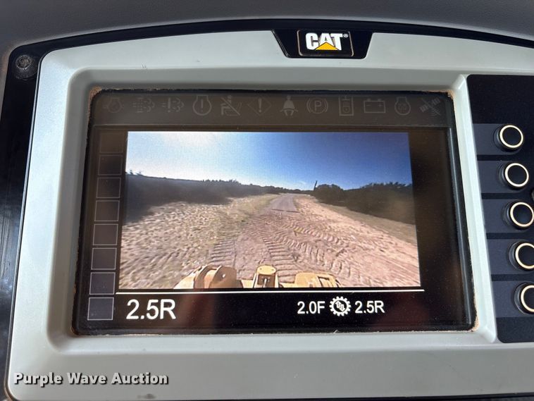 image for item ET0338 2019 Caterpillar D6T XL dozer