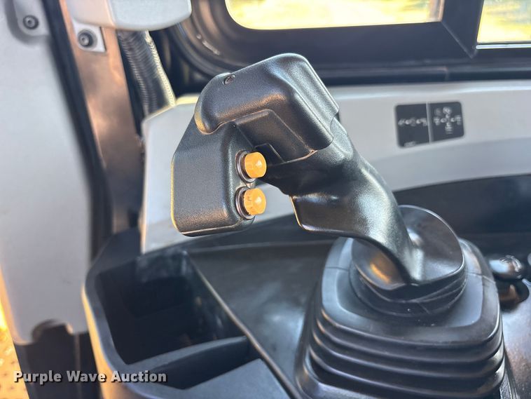 image for item ET0338 2019 Caterpillar D6T XL dozer