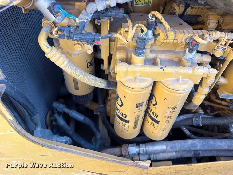 image for item ET0338 2019 Caterpillar D6T XL dozer