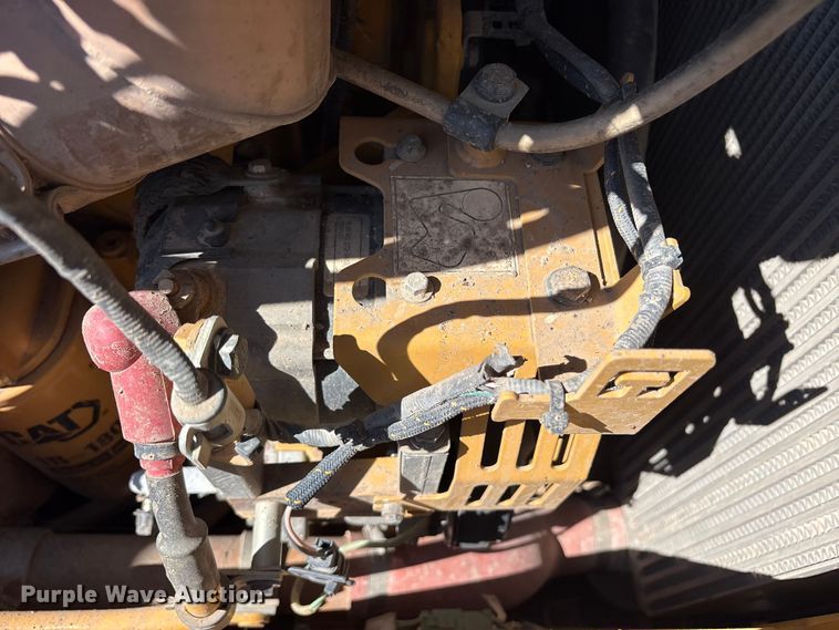 image for item ET0338 2019 Caterpillar D6T XL dozer