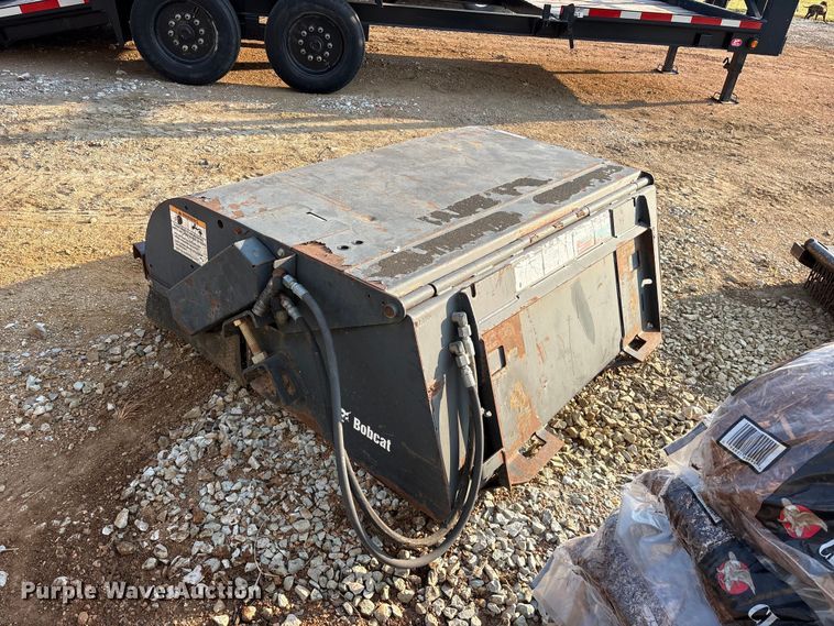 image for item ET0362 2011 Bobcat 60 Sweeper skid steer boom