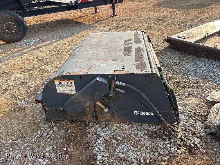 image for item ET0362 2011 Bobcat 60 Sweeper skid steer boom