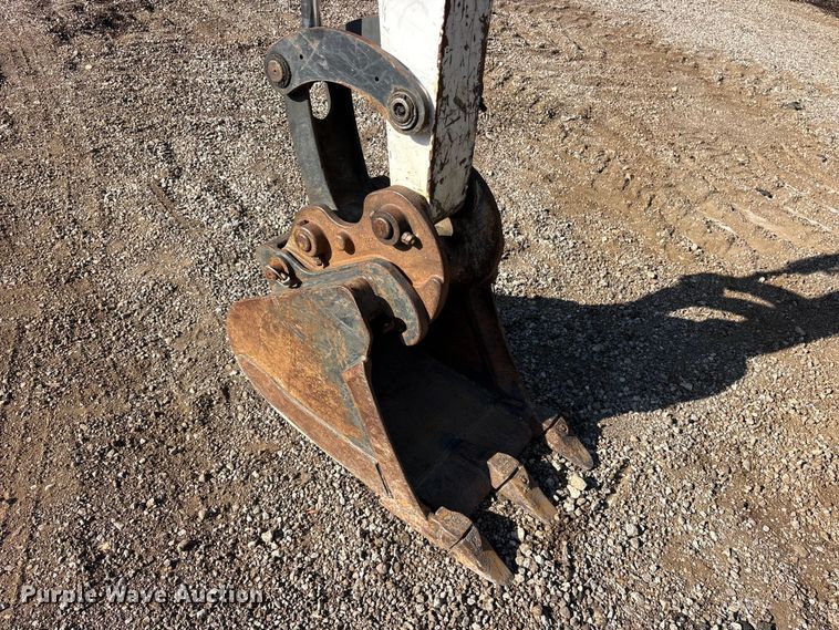 image for item ET0413 2016 Bobcat E26 mini excavator