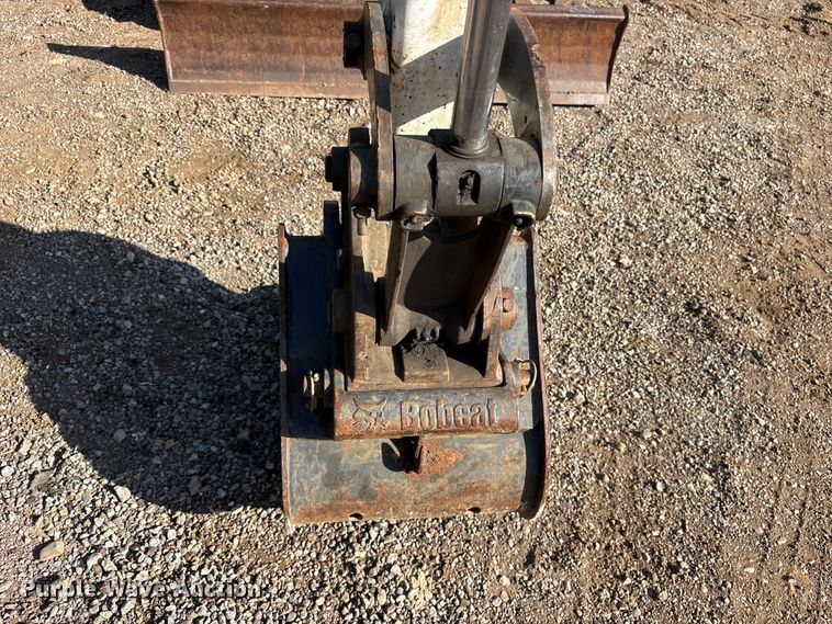 image for item ET0413 2016 Bobcat E26 mini excavator