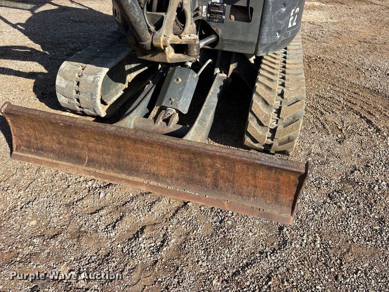 image for item ET0413 2016 Bobcat E26 mini excavator