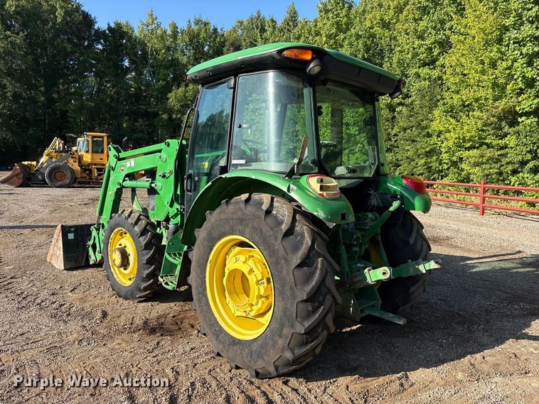 image for item ET0414 2017 John Deere 5075E MFWD tractor