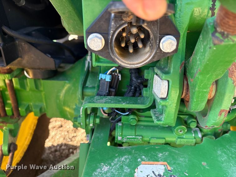 image for item ET0414 2017 John Deere 5075E MFWD tractor