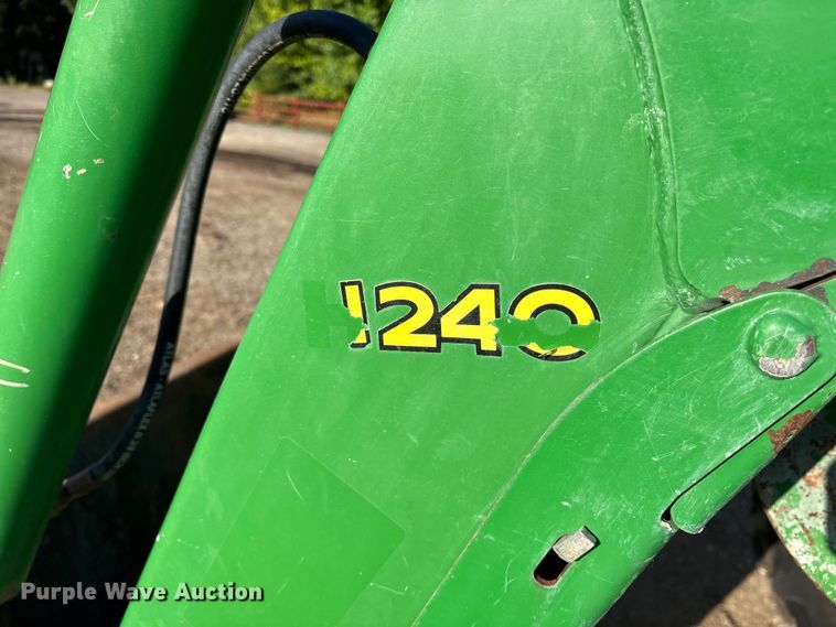 image for item ET0414 2017 John Deere 5075E MFWD tractor