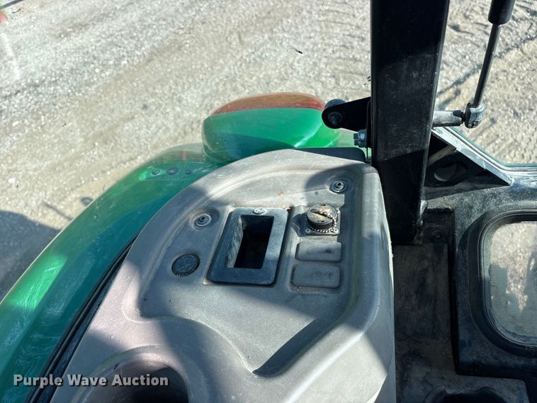 image for item ET0414 2017 John Deere 5075E MFWD tractor