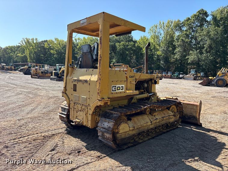 image for item ET0415 1975 Caterpillar D3 dozer