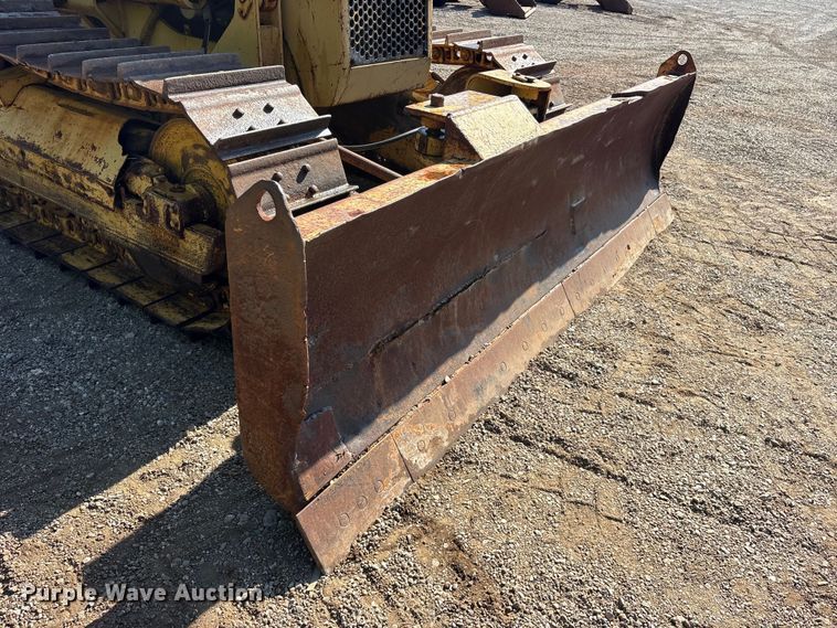 image for item ET0415 1975 Caterpillar D3 dozer
