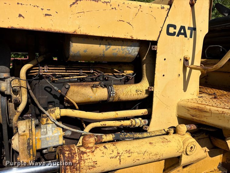image for item ET0415 1975 Caterpillar D3 dozer