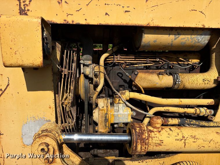 image for item ET0415 1975 Caterpillar D3 dozer