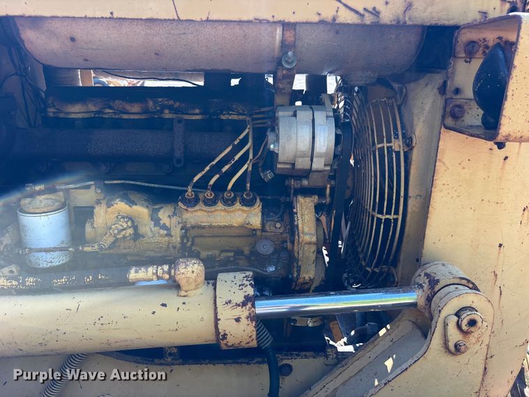 image for item ET0415 1975 Caterpillar D3 dozer