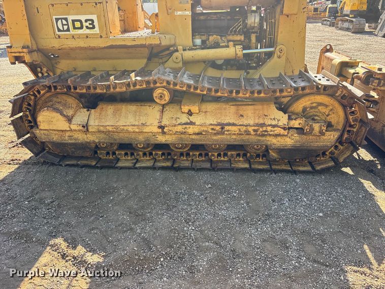 image for item ET0415 1975 Caterpillar D3 dozer