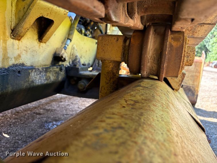 image for item ET0415 1975 Caterpillar D3 dozer
