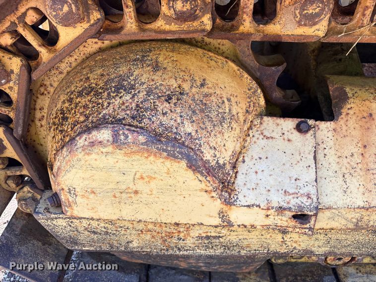 image for item ET0415 1975 Caterpillar D3 dozer