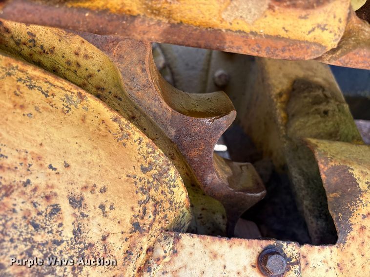 image for item ET0415 1975 Caterpillar D3 dozer
