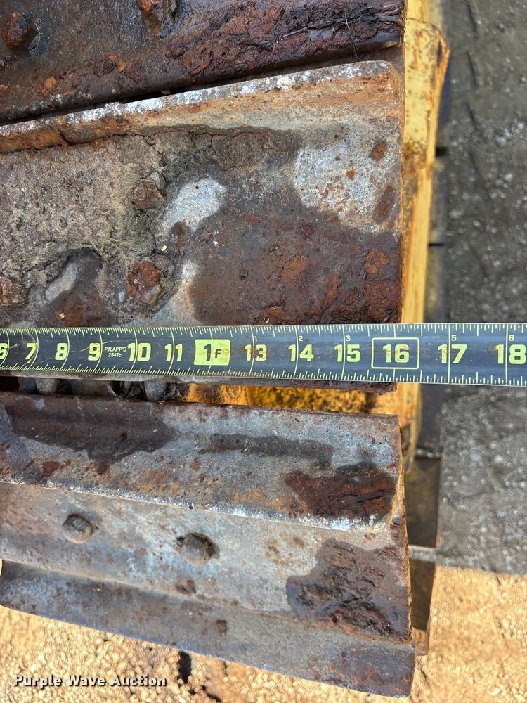 image for item ET0415 1975 Caterpillar D3 dozer