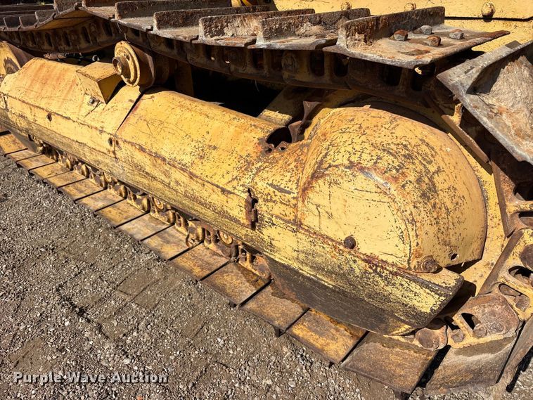 image for item ET0415 1975 Caterpillar D3 dozer