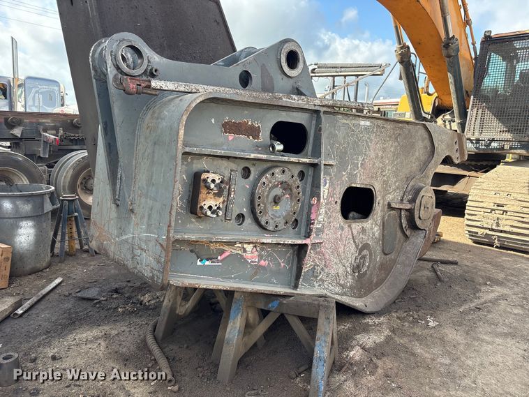 Kinshofer excavator shear