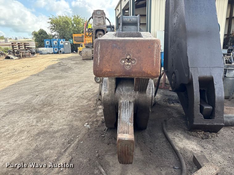 image for item EU0752 Kinshofer excavator shear