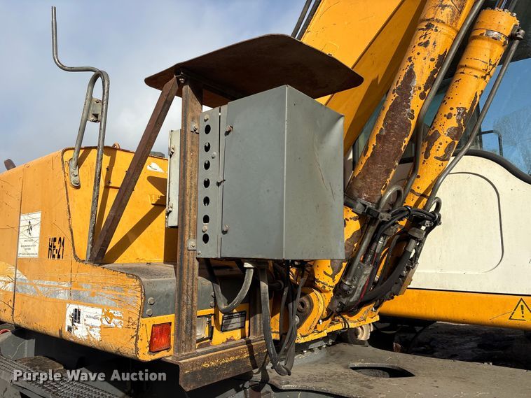 image for item EU0753 Liebherr A904C Litronic excavator