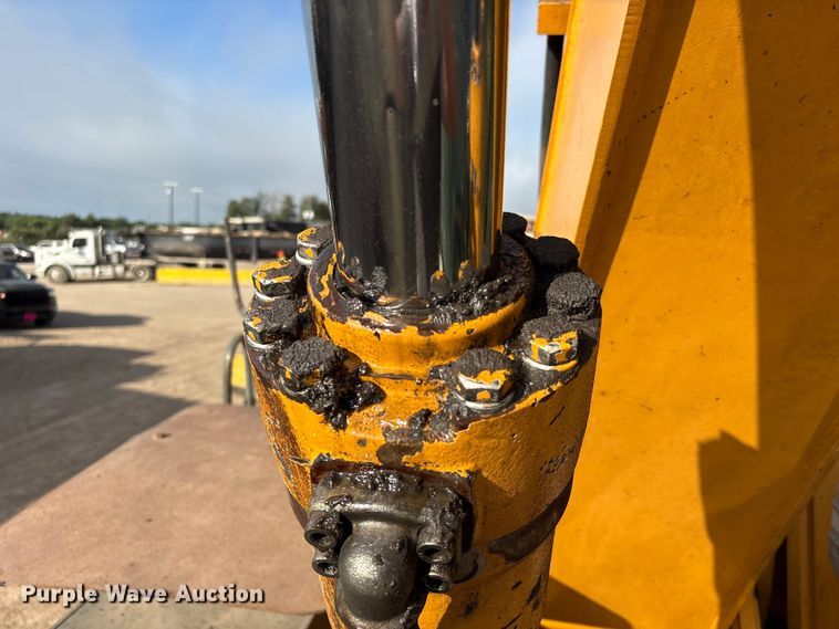 image for item EU0753 Liebherr A904C Litronic excavator