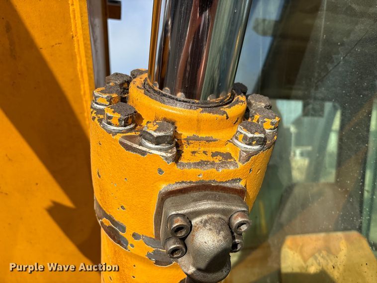 image for item EU0753 Liebherr A904C Litronic excavator