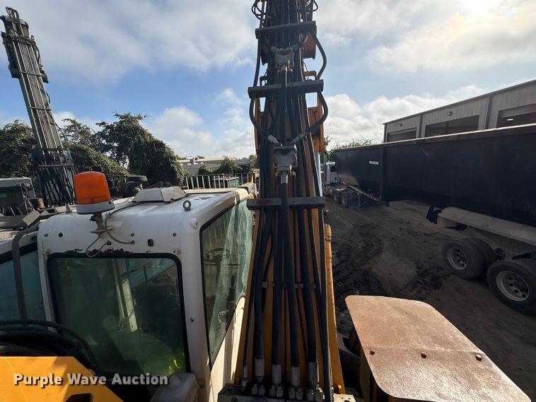image for item EU0753 Liebherr A904C Litronic excavator