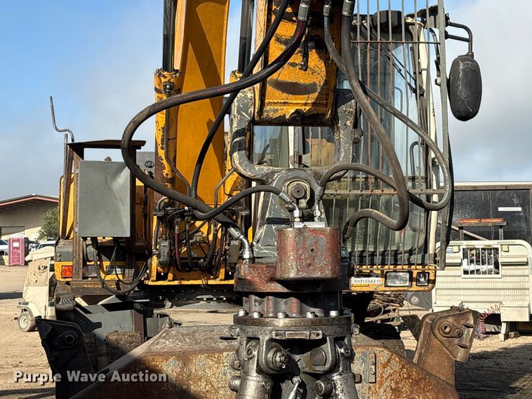 image for item EU0753 Liebherr A904C Litronic excavator