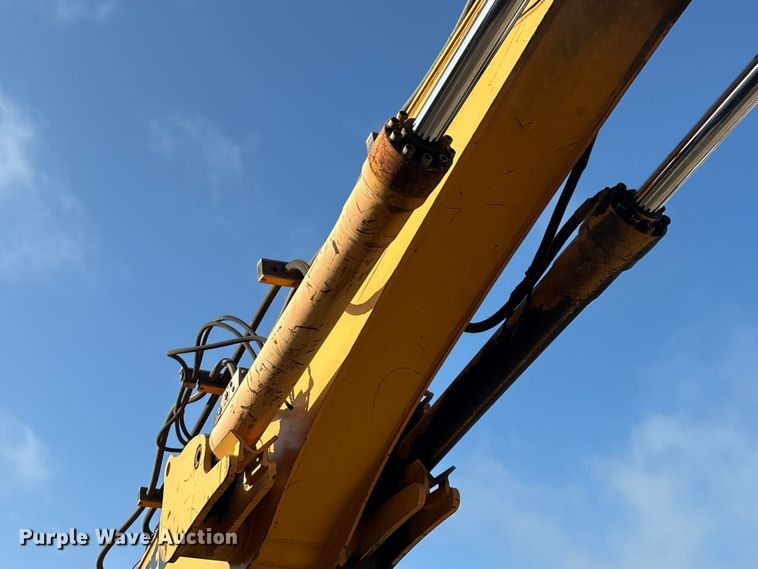 image for item EU0753 Liebherr A904C Litronic excavator