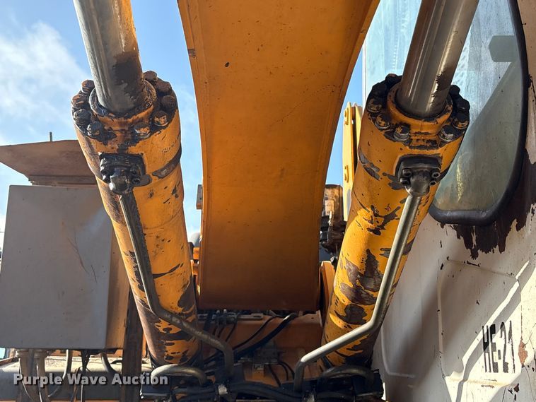 image for item EU0753 Liebherr A904C Litronic excavator